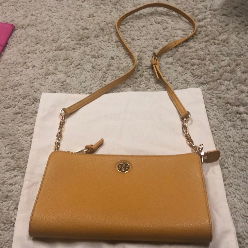 Brody Pebbled wallet Crossbody bag